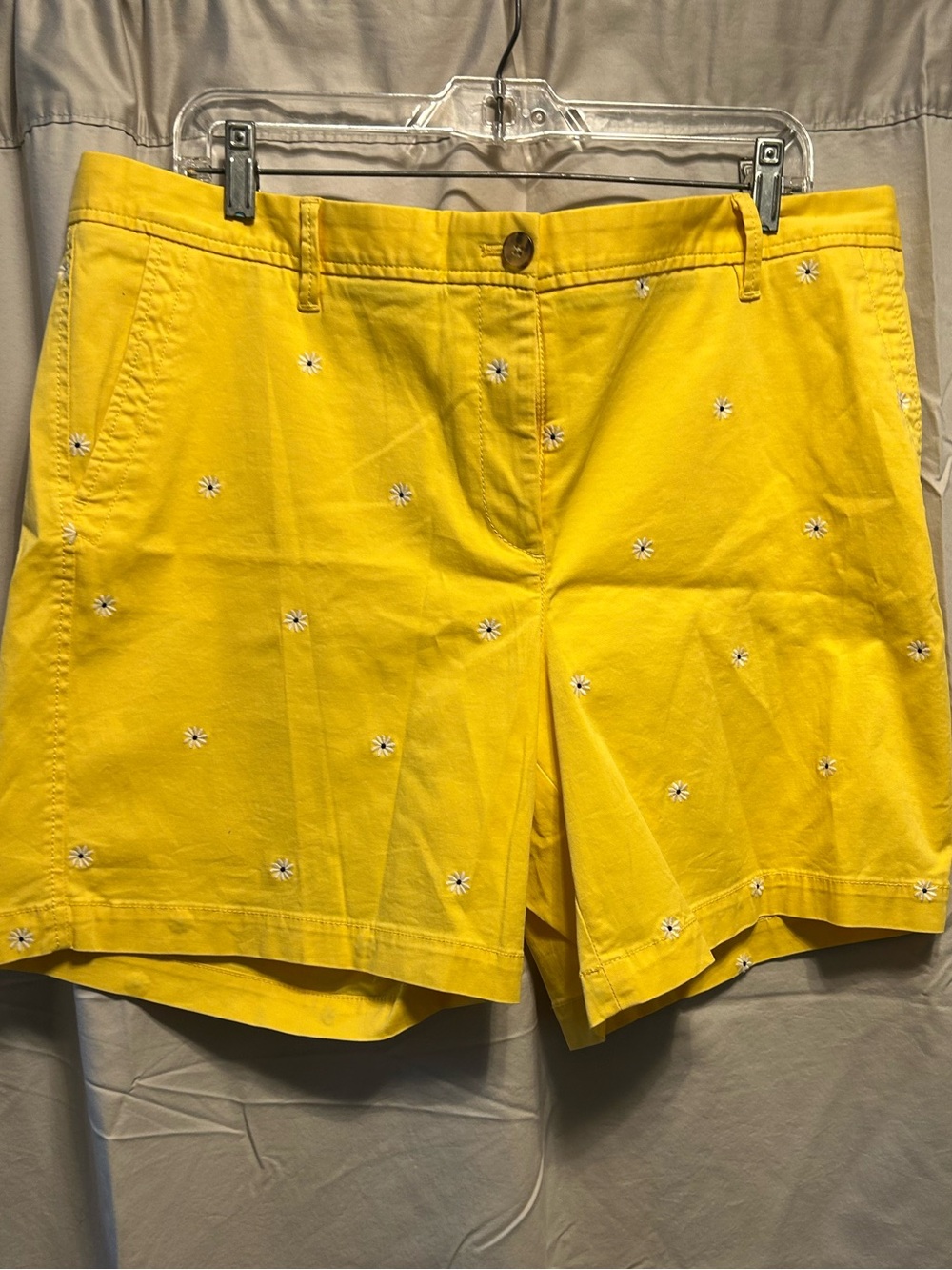 Talbots Yellow Daisy-Embroidered Women’s Shorts